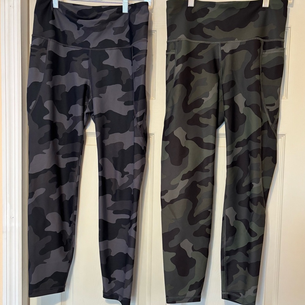 Old Navy Camouflage Leggings - Black and Green